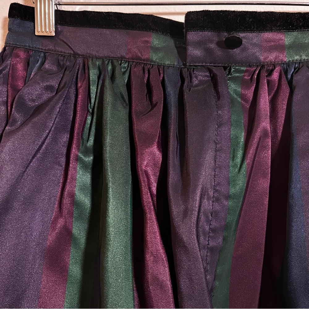 Elegant Multicolor Striped Skirt
